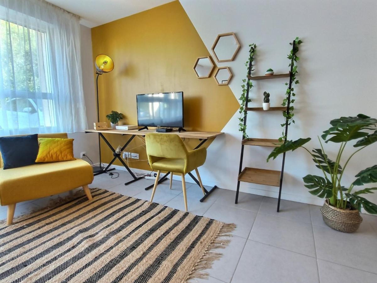 Studio LE JUNGLE - ROISSY CDG - Parc Astérix - PARIS Moussy-le-Neuf Exterior foto